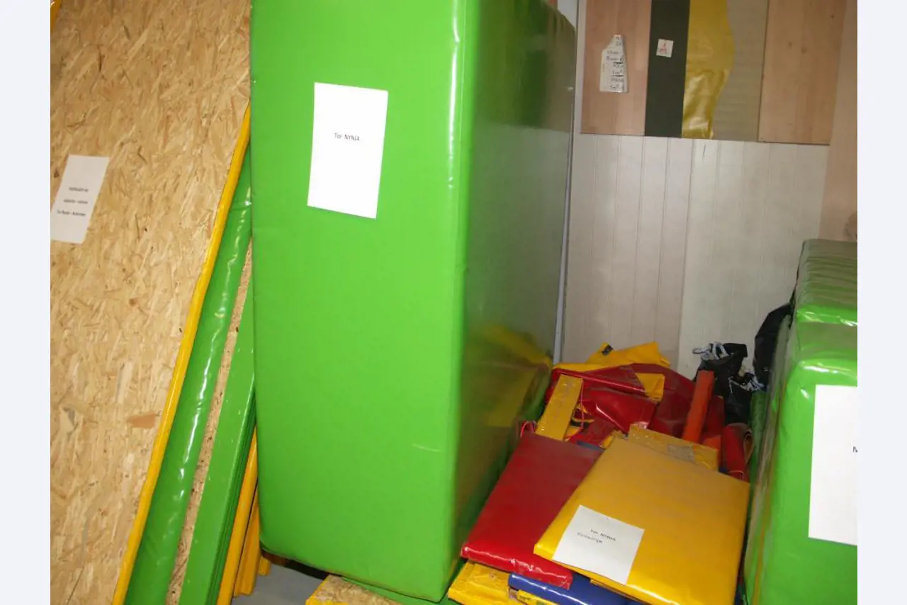Construcción en bastidor de un parque infantil cubierto con accesorios, Monkey Grove, pista Ninja, "esponjas" de juegos blandos-12